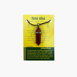 Feng Shui Achat Anhänger auf kleiner Karte