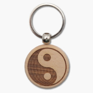 Schlüsselanhänger aus Massivbuche mit Yin Yang Motiv