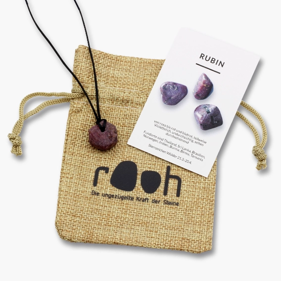Rubin Rooh Anhänger mit Lederband